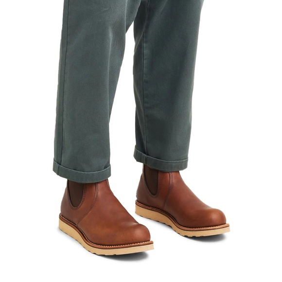 RED WING CLASSIC CHELSEA BOOTS - SIZE 11 MENS - Used comes with original box - Picture 1 of 5